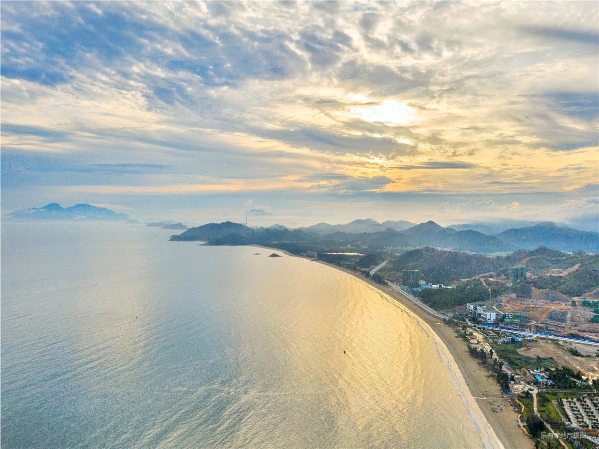 虹海湾次新房看一线海景可按自己喜好再装修走路50步沙滩
