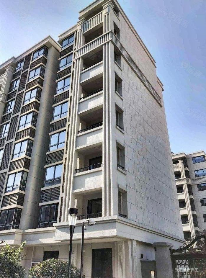 1梯2户| 得房82,康博名邸二手房,850万,2室2厅,1卫,82平米-上海安居客