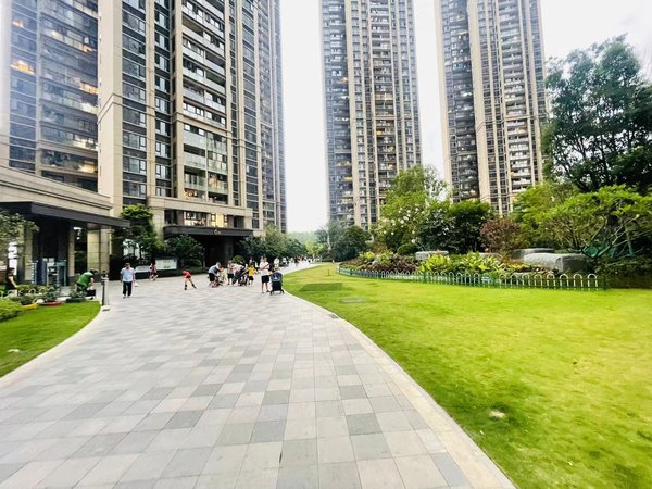 广州番禺亚运城亚运城天韵亚运城天韵 4室2厅2卫 134平 南北通透 电梯