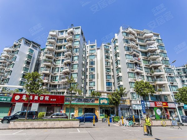 深圳南山前海星海名城(二期)四房便宜租辽~~~合租很舒服的喔~~~家庭也