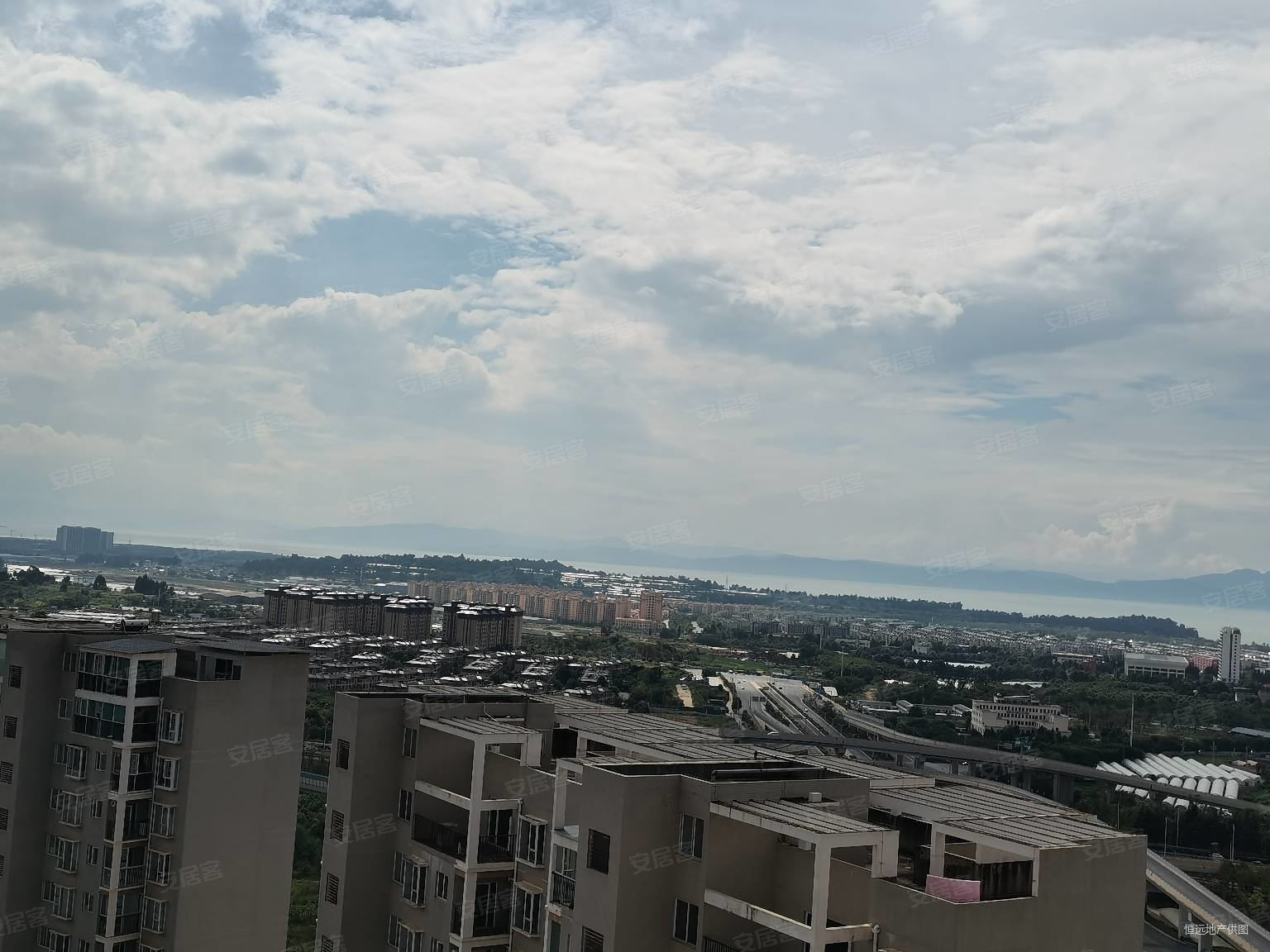 天润康园双地铁口精装带车位南北通透视野好诚售