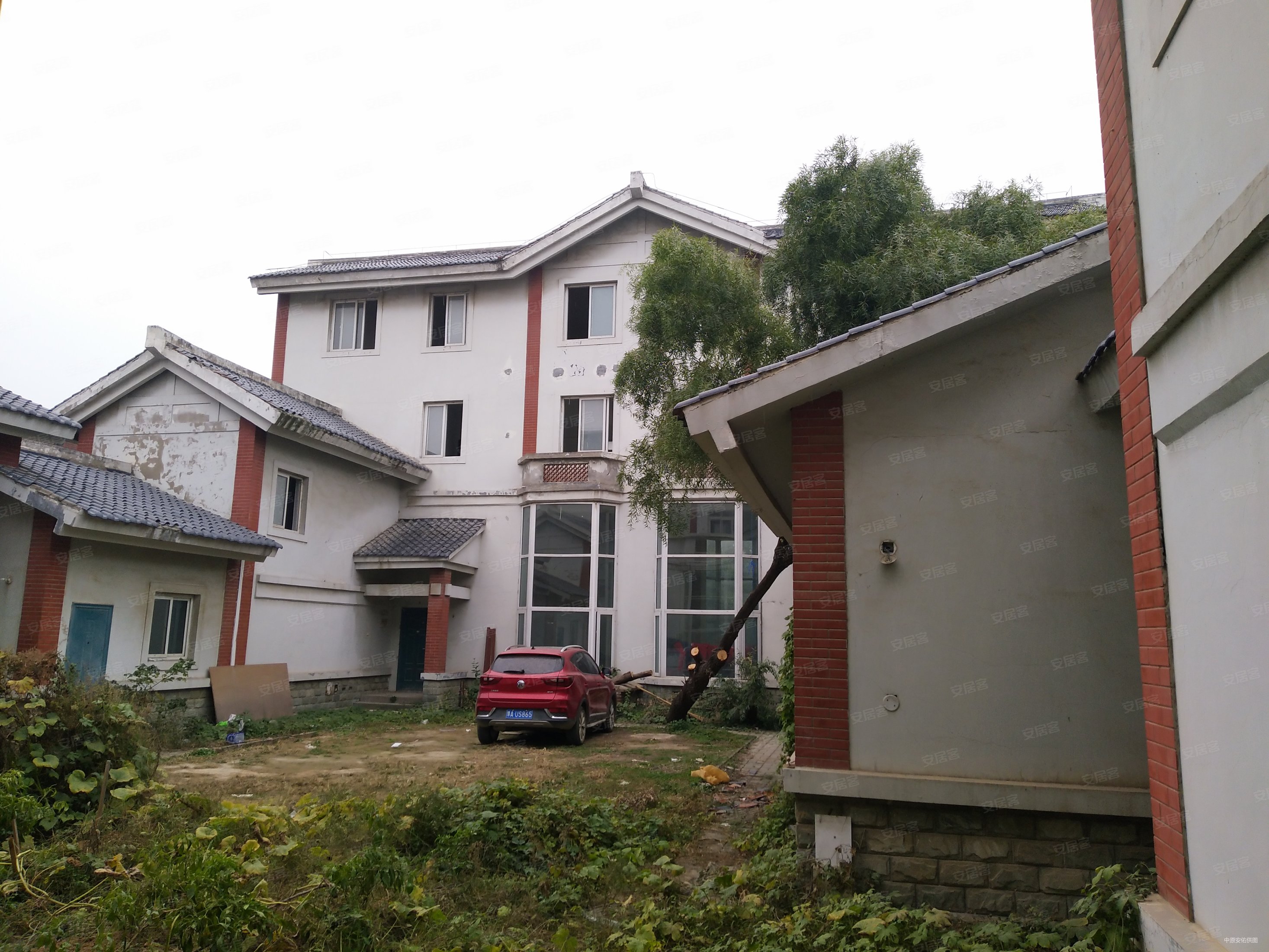 郑州房产网>郑州二手房>惠济二手房>开元路二手房>水映唐庄(别墅)>