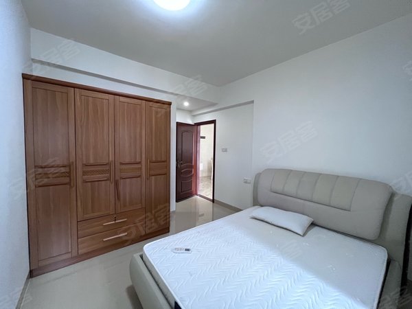 阳江江城新都汇御品豪庭城南 御品豪庭三房  配套齐全  拎包入住