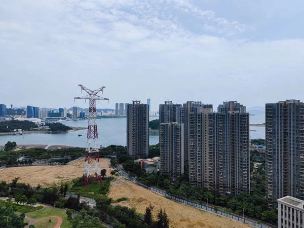 厦门海沧滨海社区融信海上城可短租20天!免,中介费!