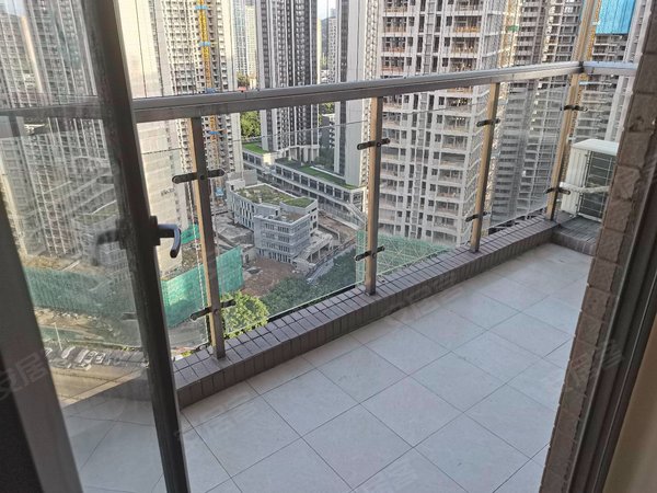 深圳布吉布吉街万科红生活广场新出两房,百鸽笼地铁站,百合世纪学校