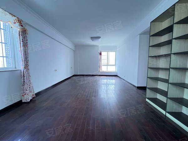 海口龙华滨海美银大厦万象城华润大厦旁,美银大厦,带大露台出租房源