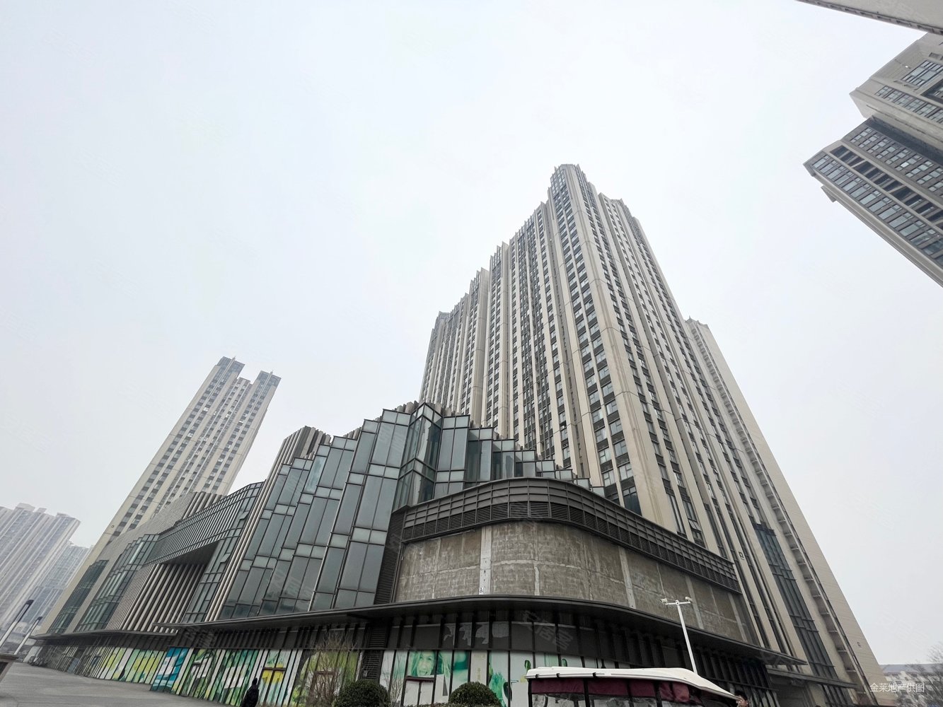 洛阳房产网>洛阳二手房>西工二手房>王城公园二手房>升龙广场(c区)>