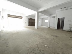南阳卧龙卧龙城区四季花城北边 民房上下 一楼大通间二楼三可以住人有平台出租房源真实图片