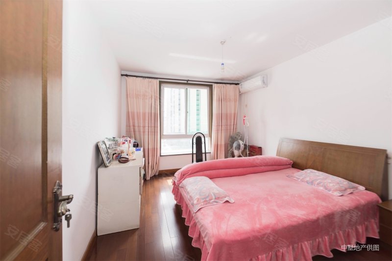 顶楼复式 带大露台 离 近 诚心出售 价格可小刀,康利园(北区)二手房