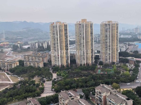 重庆九龙坡中梁山盾安九龙城c区精装两室两厅一卫,家电齐全,拎包入住