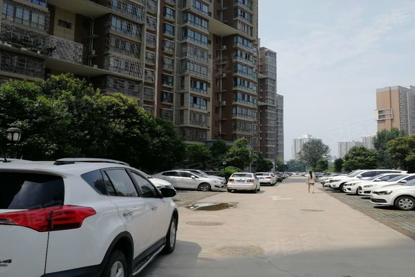 西安二手房 翠屏湾一期 > 党明波解读翠屏湾一期房屋品质