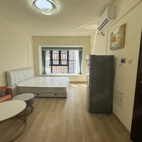 整租｜年底 雨花区政府地铁 溪悦荟 学生免押无中介 可短月付