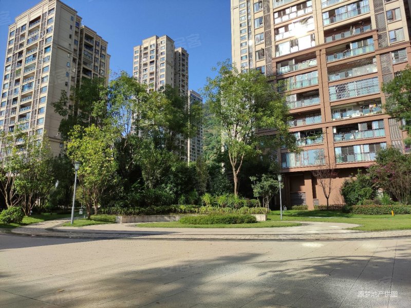 海成南滨上院(b区)3室2厅1卫95.1㎡南北62万