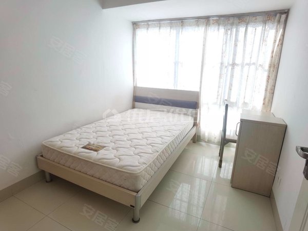 南宁青秀凤岭北荣和山水美地4组团微笑湾荣和山水美地2室2厅1卫 南北