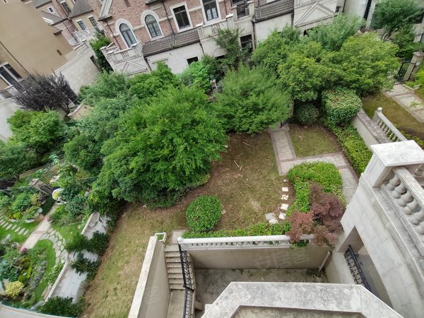 杭州余杭闲林融创金成溪山院墅直播办公,别墅310方 花园260方  近科技