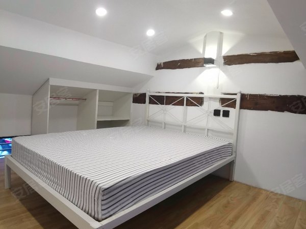 东四十条张自忠地铁站东四十二条28号精装复式平房出租房源真实图片