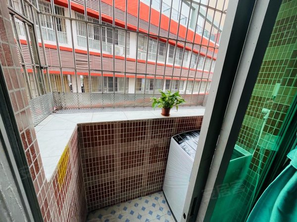 深圳龙华大浪新围新村(龙华)新盘开租近大浪时尚小镇带阳台一房一厅新