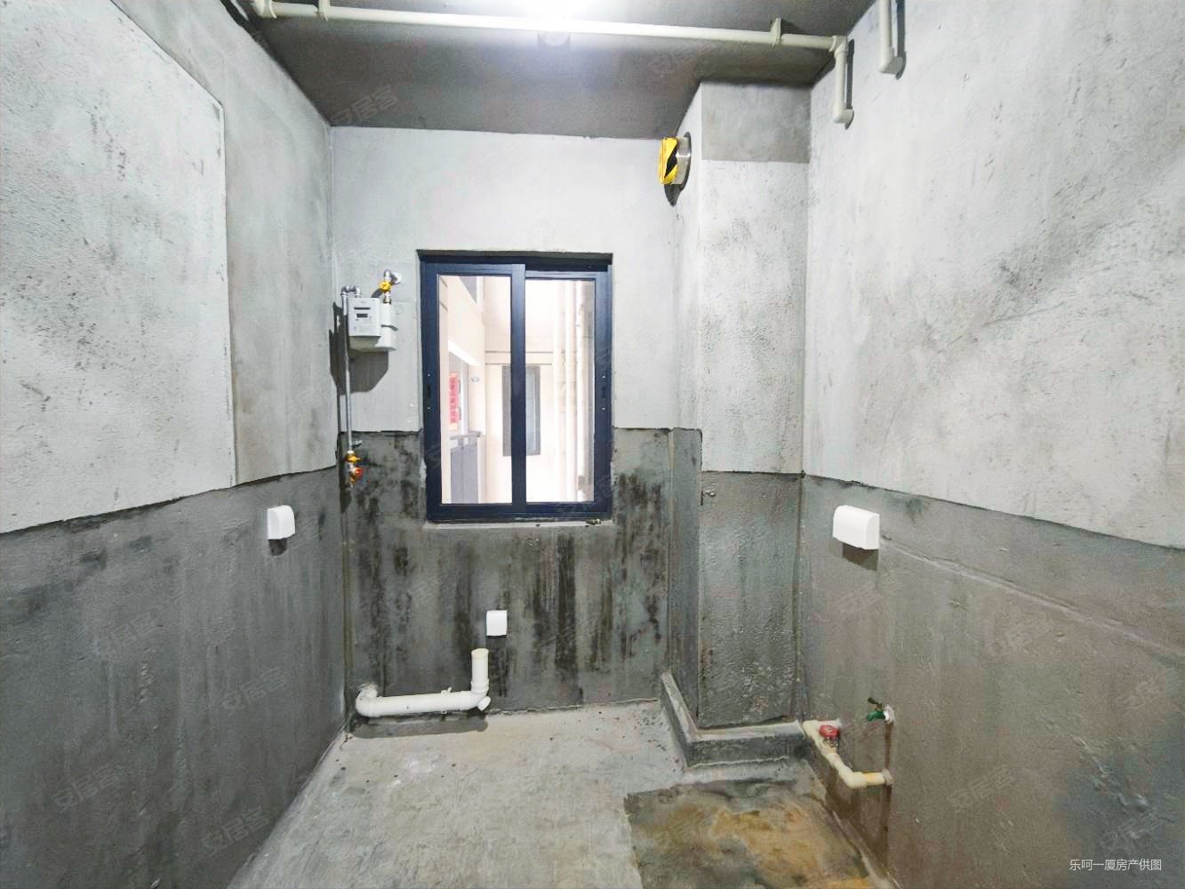 湖滨三里三区3室1厅2卫91㎡南北438万