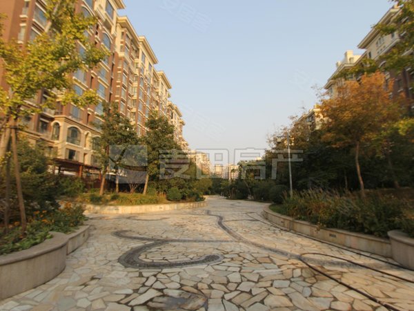 北京朝阳北苑润泽悦溪润泽悦溪 一层花园洋房 空房出租三居室 南北