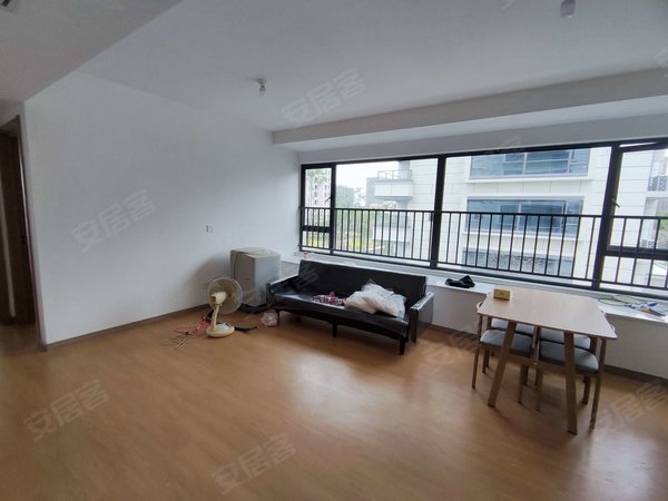 杭州余杭瓶窑溪上俪庭溪上俪庭精装三房,拎包入住,房东包物业费出租