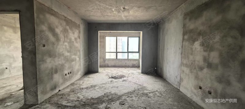缇香郡3室2厅2卫135㎡南北67万