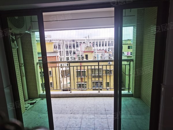 深圳布吉大芬黄金富苑黄金富苑 2室2厅1卫 南北通透 电梯房 84平出租