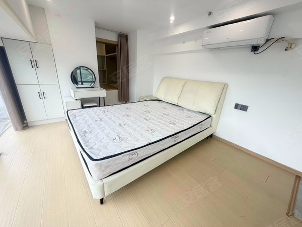 海宁许村镇许村钱塘云湾中心下沙奥莱周边钱塘云湾一室一厅精装修边套出租房源真实图片