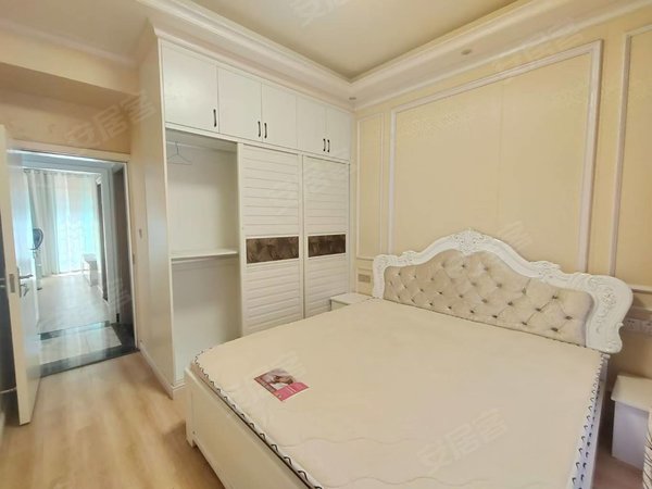 黔南都匀都匀万达广场都匀1号沙坝 都匀1号 电梯复式楼 四房两厅两卫 拎包入住 随时看房出租房源真实图片