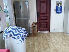 秦皇岛海港人民广场鸿翔大厦，电梯55平一室一厅，家具家电齐全，年租12万可议出租房源真实图片