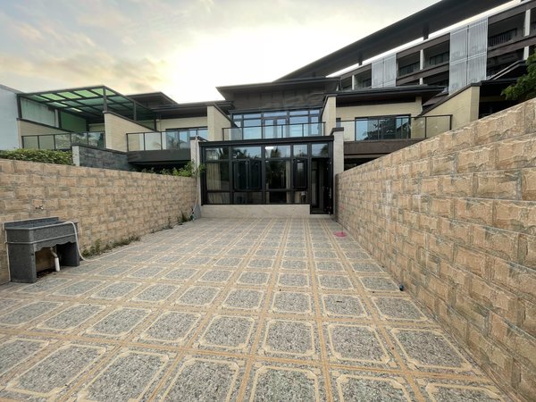 三亚吉阳水三千绿地悦澜湾(别墅)大哥大姐 三亚市区联排别墅 3房3卫