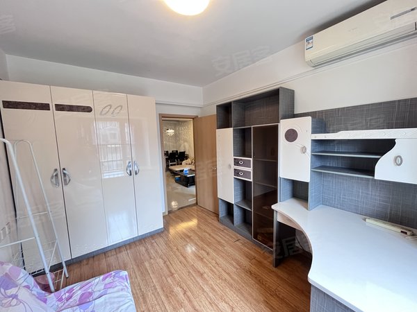 重庆渝中大坪万科锦程石油路 龙湖天街 河运校万科精装两房 拎包入住