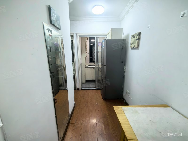 诚意~~使用面积大丶可改二房丶丶价格不要设限丶丶,浦东大道604弄