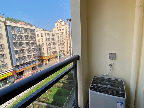 深圳宝安固戍凤凰岗村12号线宝田一路,性价比两房,视野开阔,可以养