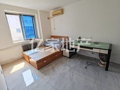 丹东振兴其它万达立交桥附近 桃铁小区步梯四楼精装一室 包取暖出租房源真实图片