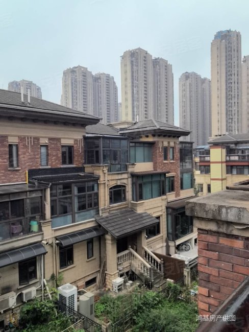 可做5房,保利香槟国际(别墅)二手房,450万,5室2厅,2卫,197平米-南昌