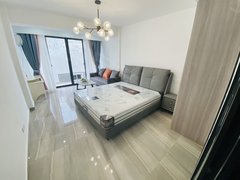 台州椒江葭沚押一付一万华城旁 新世纪商城豪华大单间带阳台出租 可做饭出租房源真实图片