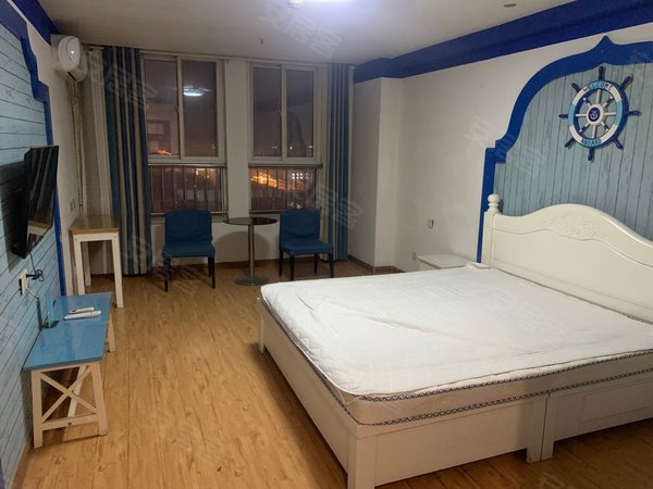 青岛平度李园圣凯国际圣凯国际15楼精装出租,家具家电齐全,每月800元