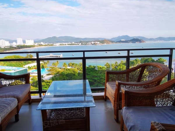 三亚吉阳鹿岭路鲁能山海天鲁能山海天 3室2厅2卫 140平 精装修 电梯房