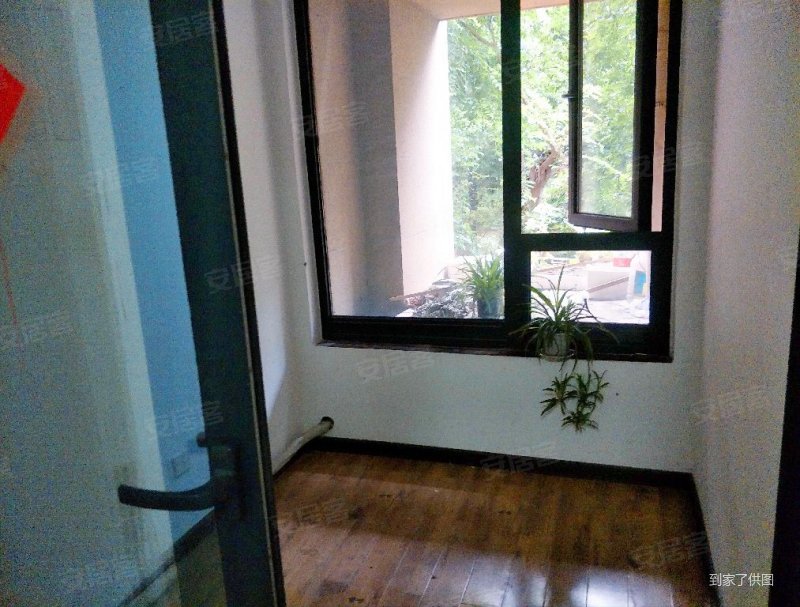 精装,交通便利,近公园,近轻轨,楼下商业街,龙湖悠山小筑二手房,115万