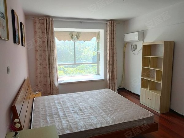 临沂兰山人民广场金鹰花园金鹰花园  主卧独卫有空调  可住情侣 近