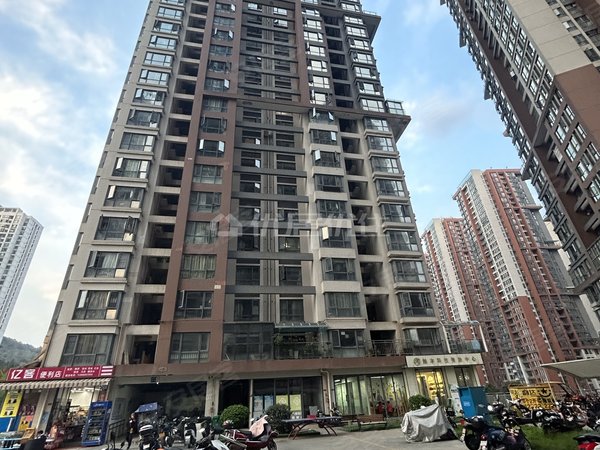 贵阳云岩未来方舟中天甜蜜小镇2组团甜蜜小镇5组图精装1室1厅出租出租