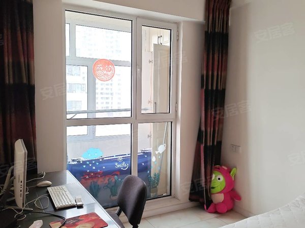 包头昆都仑八一公园钢院学府(商住楼)钢苑龙御花苑公寓，精装，一室一厅，拎包入住出租房源真实图片