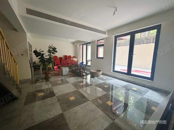 西美花盛 洋房大宽厅 精装修 下跃带花园