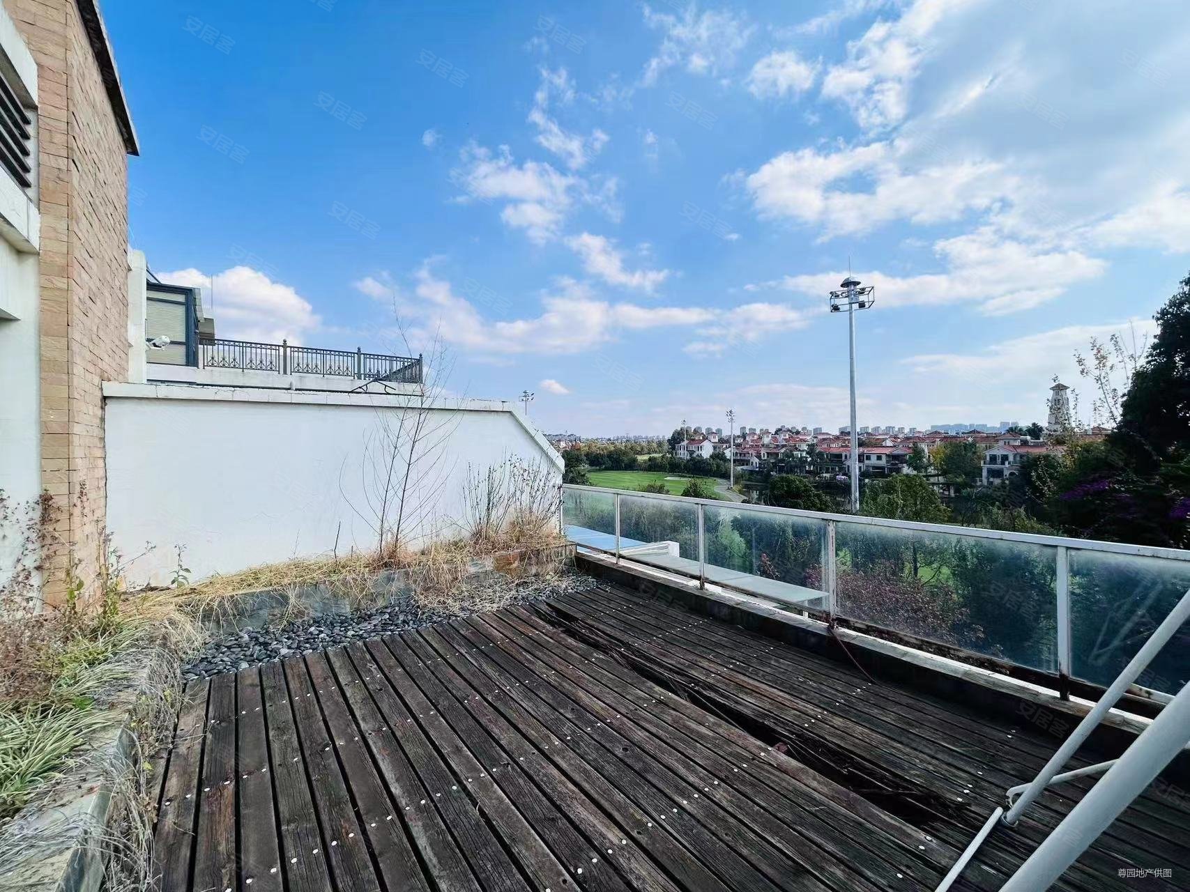 滇池卫城紫郢别墅