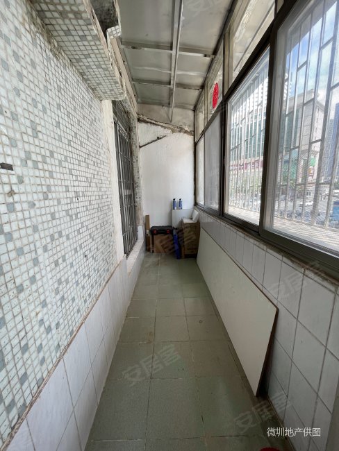 晒布站d3出口处丨近东门布行街丨厅出阳台丨楼层佳丨满五红本