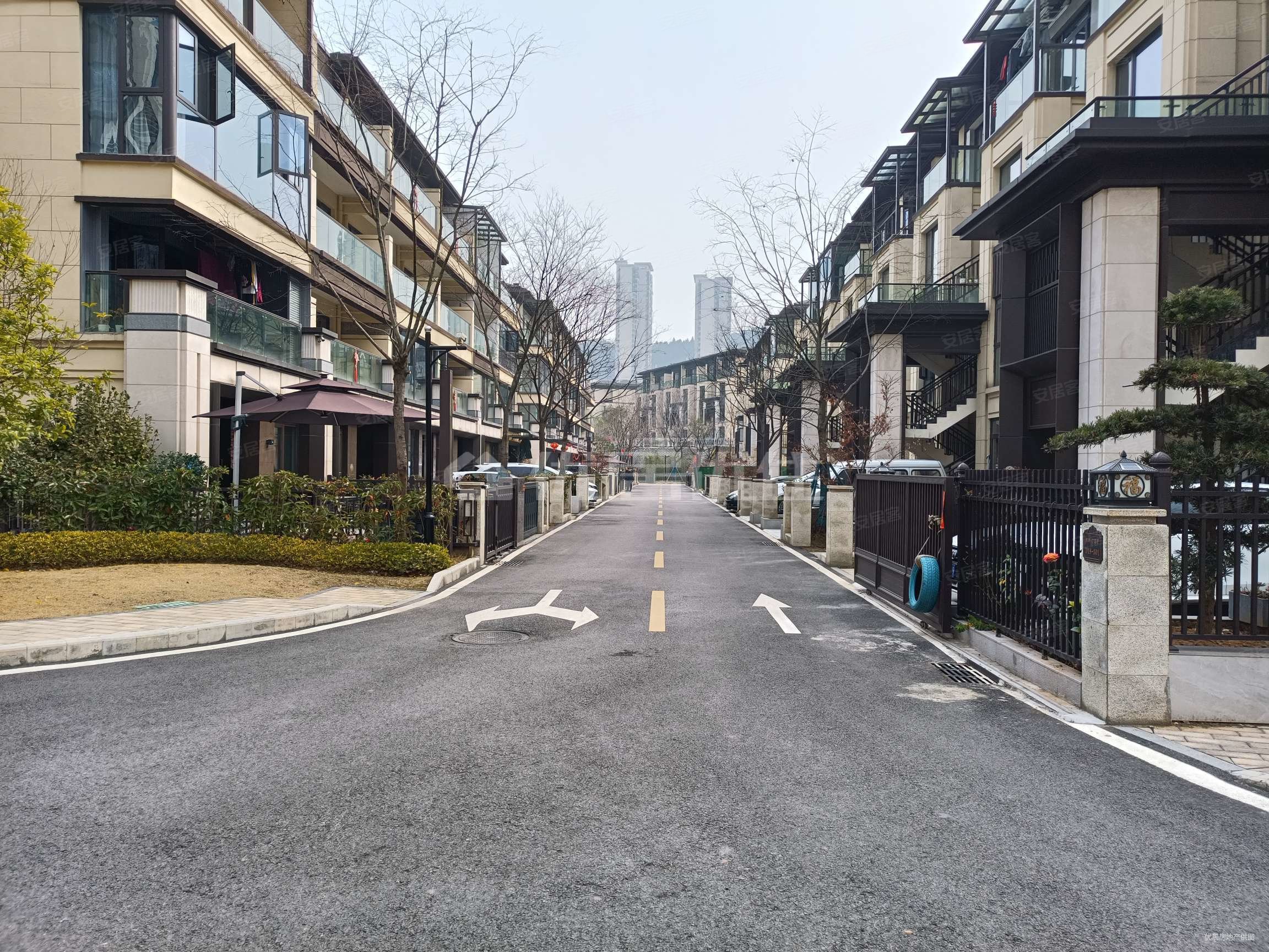 鸿坤花语墅别墅