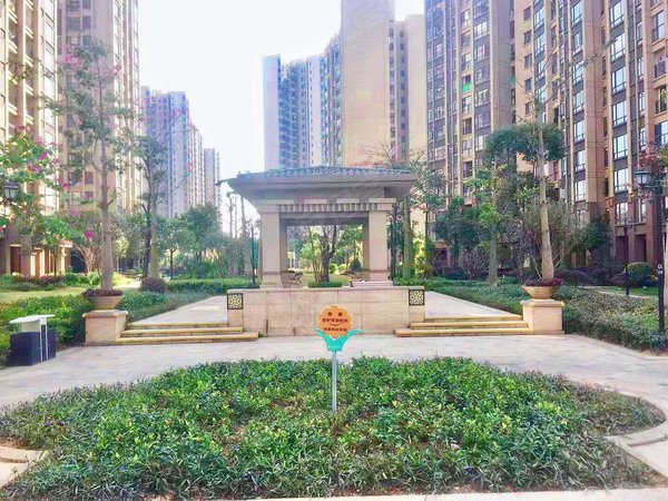 东莞清溪清溪城区汇景城市山谷汇景城市山谷 4室2厅2卫 电梯房 南北