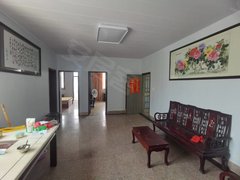 建湖五洲国际商贸城建湖工业园汇杰初中附近平地四楼二室精装修12000一年有车库出租房源真实图片