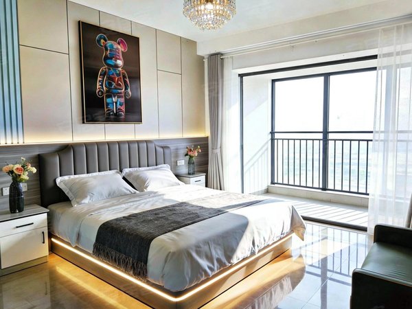 徐州鼓楼彭城广场华润绿地凯旋门三期免中 介 费！凯旋门（可月付）庆云桥市中心 苏宁金鹰彭城广场出租房源真实图片