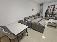 郑州中原陇海西路陇海西路地铁口边户朝阳 环形大阳台户型 整租精装两室手慢无出租房源真实图片
